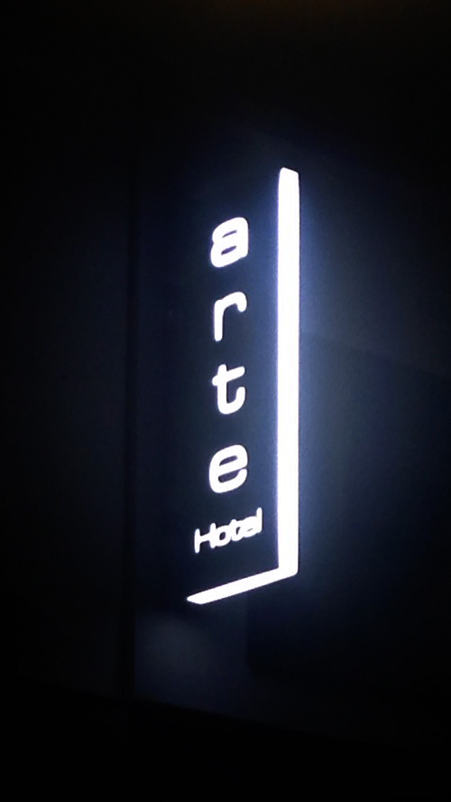 Zweiseitiger Leuchtkasten