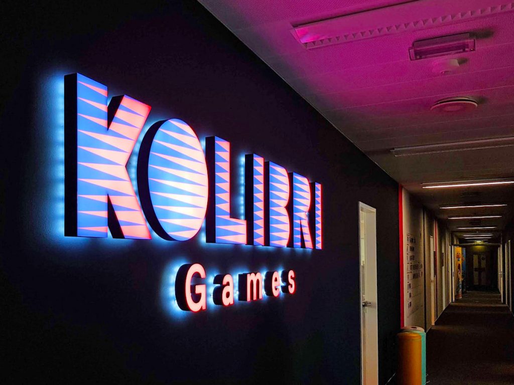 Leuchtbuchstaben Front- und Rückleuchter Leuchtbuchstaben Front- und Rückleuchter